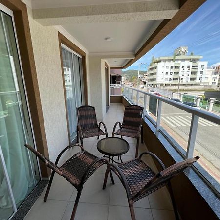 Apartamento Praia De Bombas Бомбиньяс Экстерьер фото
