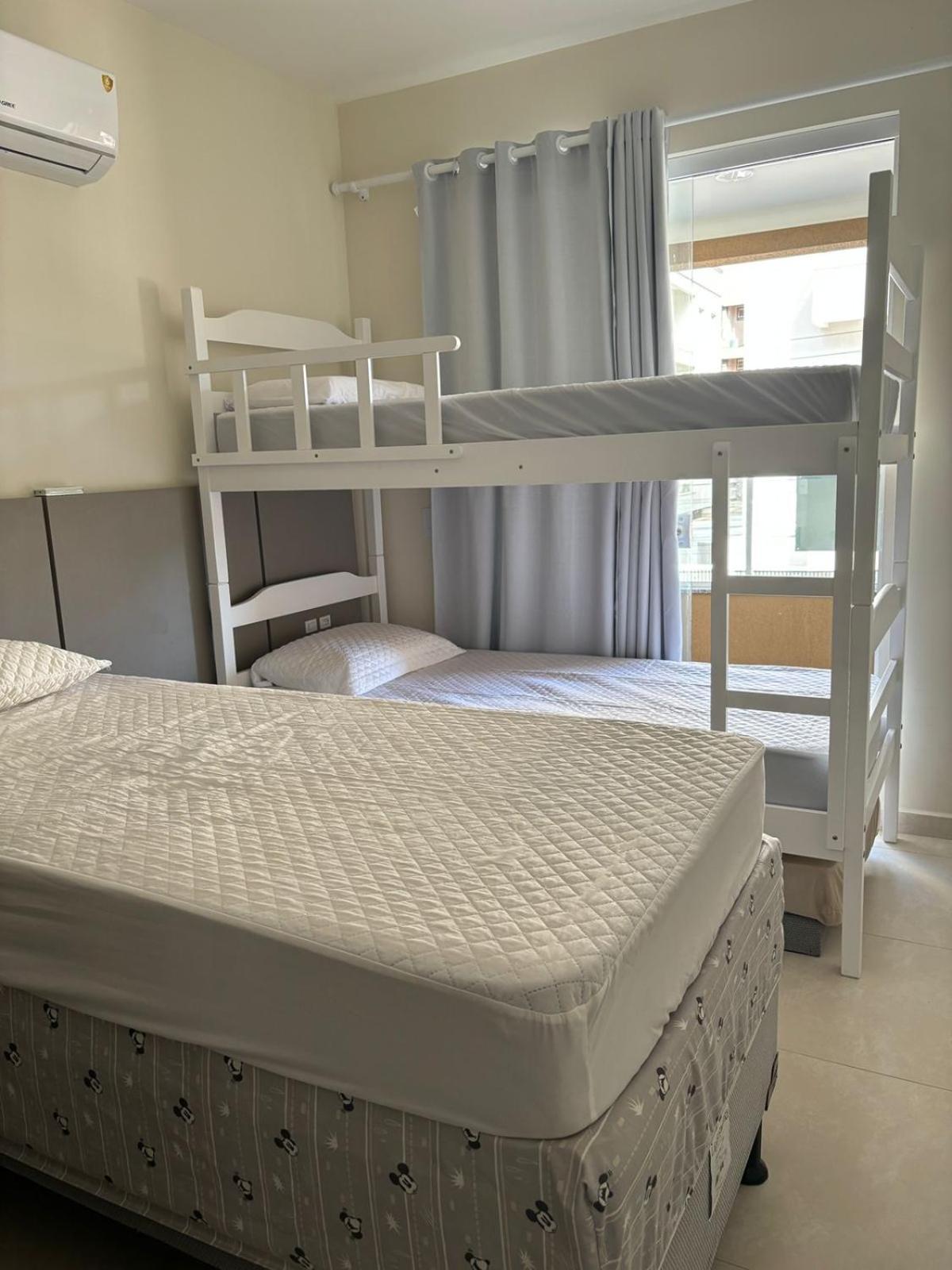 Apartamento Praia De Bombas Бомбиньяс Экстерьер фото